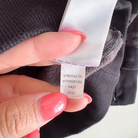 Athleta Black + Grey Camo Print Triumph Crewneck Sweatshirt - XS - Picture 5 of 6